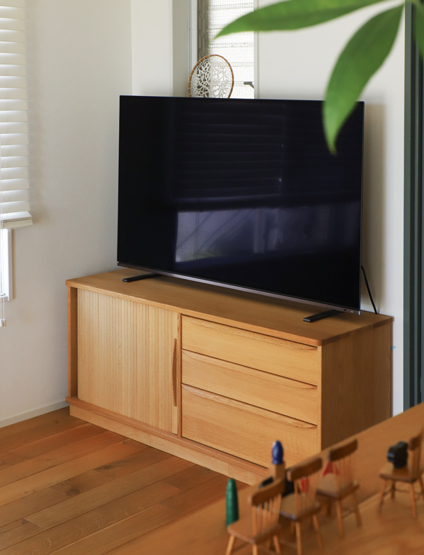 収納力抜群のテレビボード