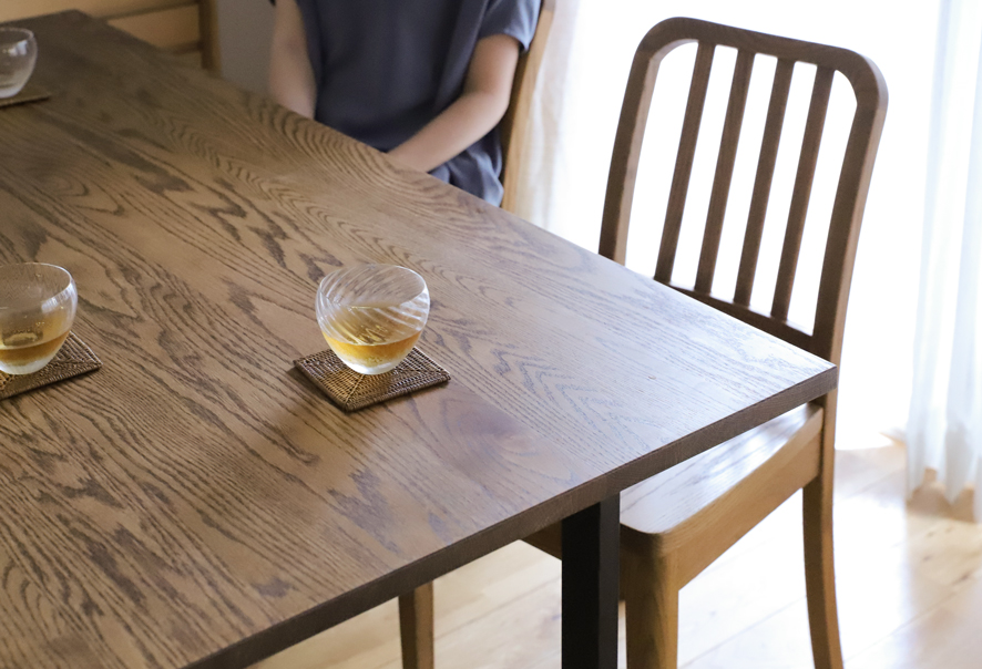 10年使ったオーク材のダイニングテーブル