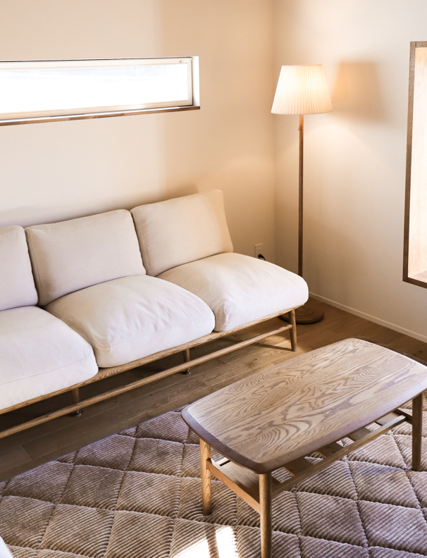 モモナチュラルの家具ユーザー様とクラウドソファ