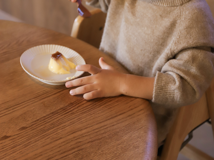 モモナチュラルの家具ユーザー様とサークルダイニングテーブル